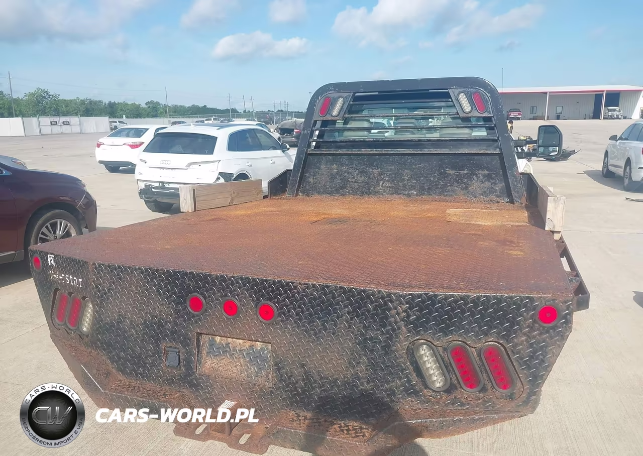 2018 Ford F-350 Chassis Xl VIN:1FDRF3G60JEC25844 - 15