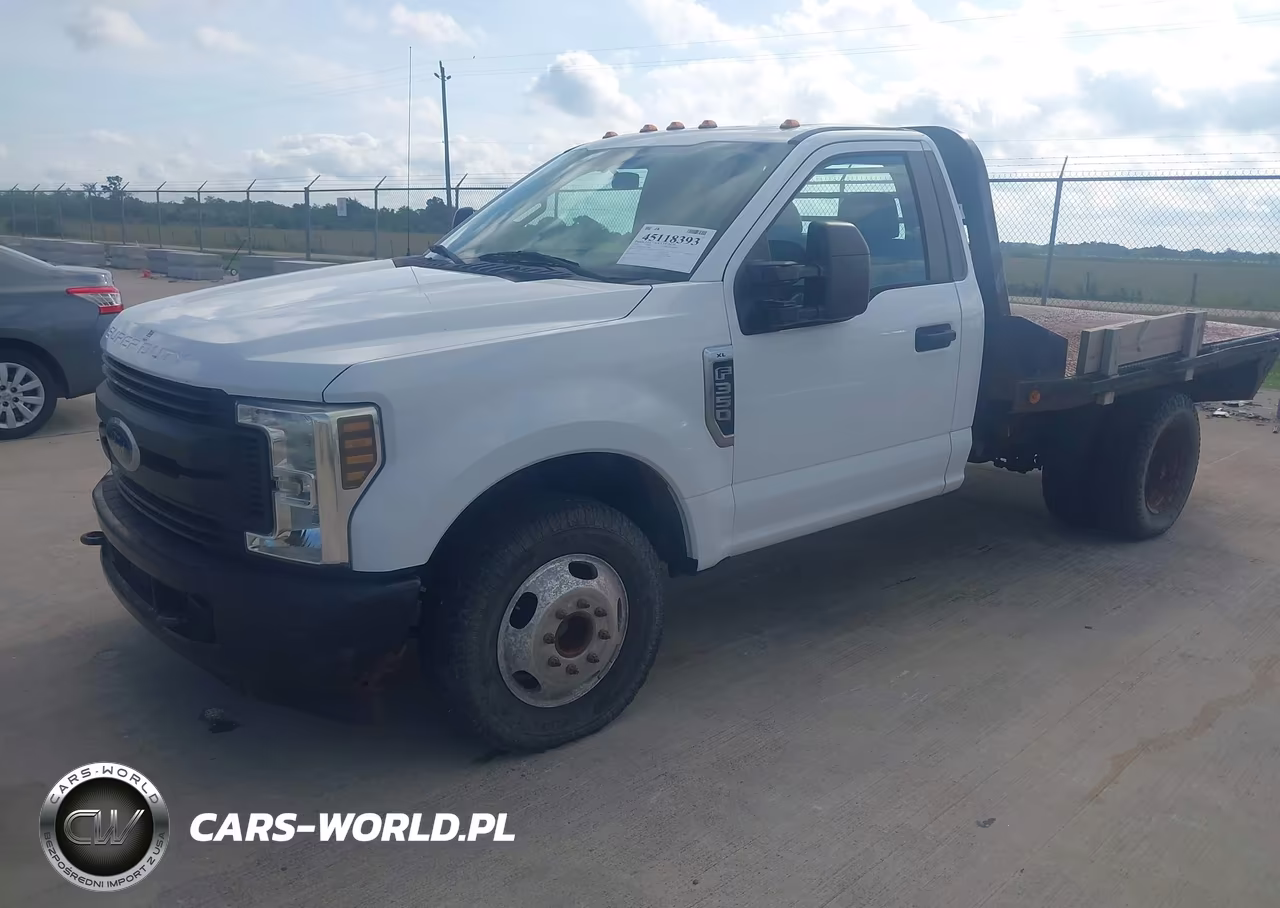 2018 Ford F-350 Chassis Xl VIN:1FDRF3G60JEC25844 - 2