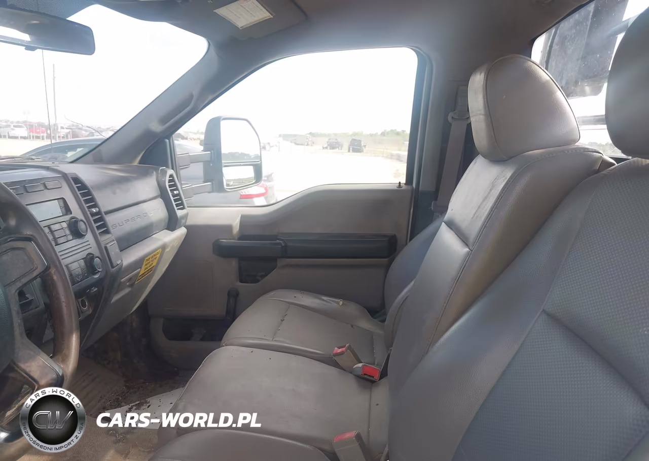 2018 Ford F-350 Chassis Xl VIN:1FDRF3G60JEC25844 - 7