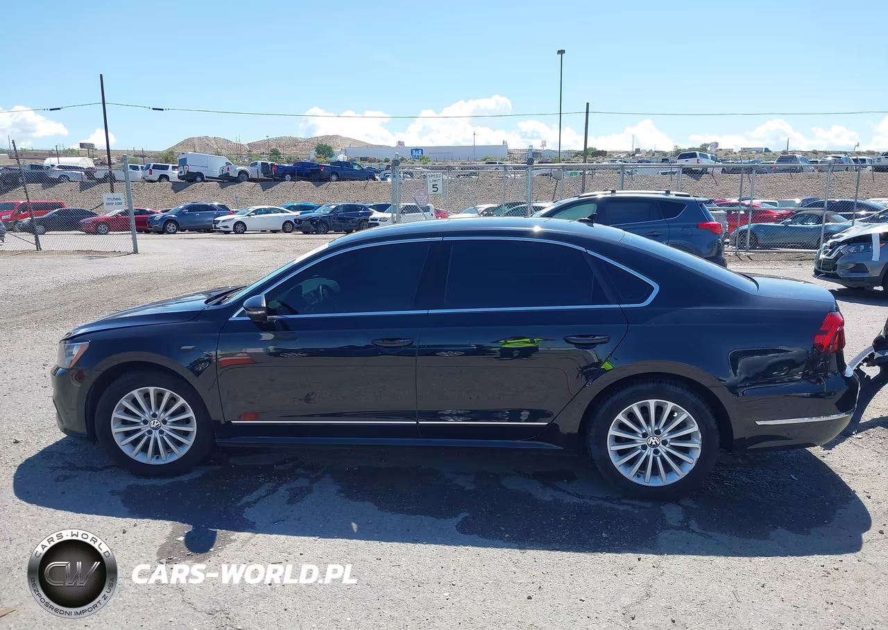 2017 Volkswagen Passat 1.8T Se VIN:1VWBT7A33HC040937 - 14