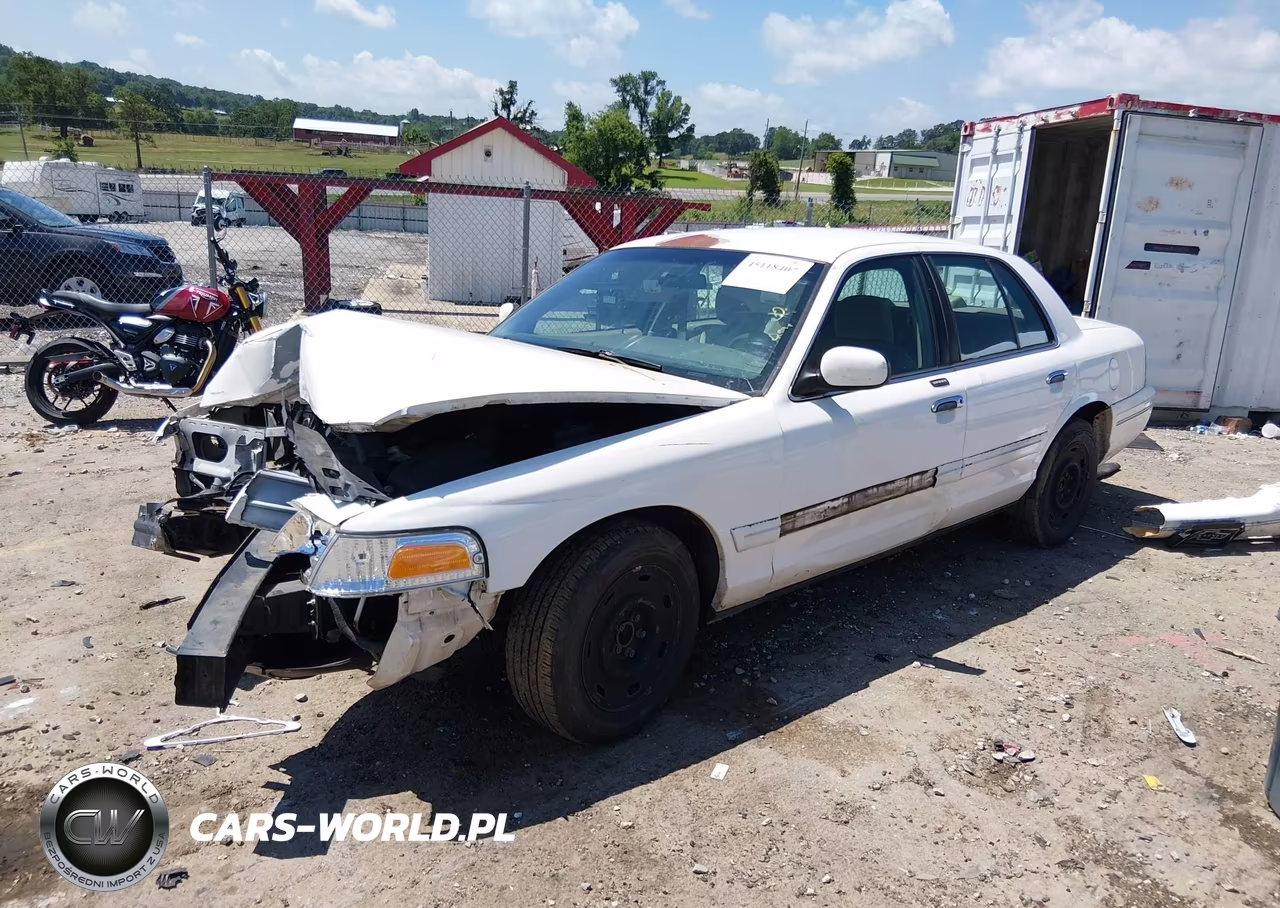 2003 Ford Crown Victoria Standard VIN:2FAFP73W83X156877 - 2