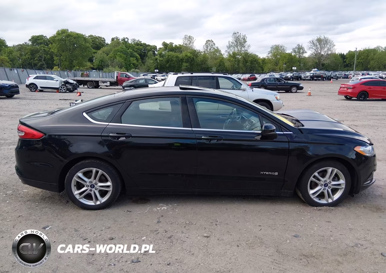 2018 Ford Fusion Hybrid Se VIN:3FA6P0LU7JR131972 - 13