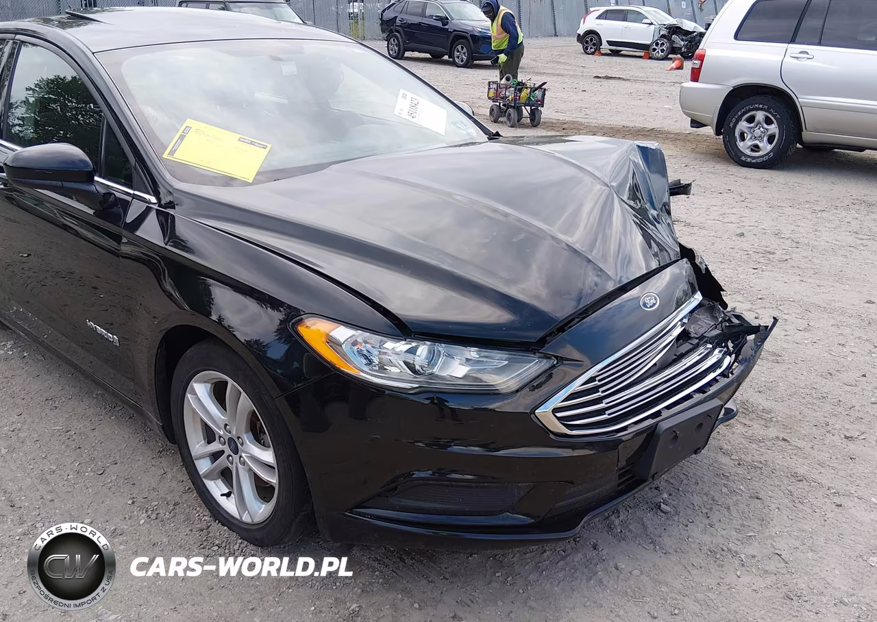 2018 Ford Fusion Hybrid Se VIN:3FA6P0LU7JR131972 - 18