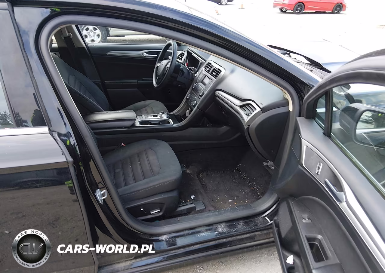 2018 Ford Fusion Hybrid Se VIN:3FA6P0LU7JR131972 - 5