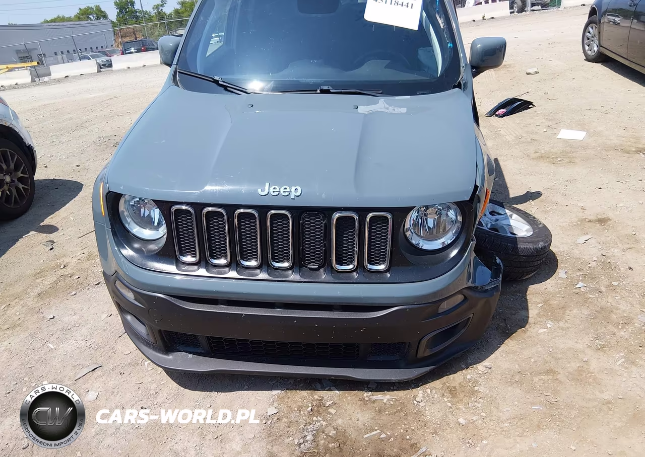 2018 Jeep Renegade Latitude 4X4 VIN:ZACCJBBBXJPG75953 - 12