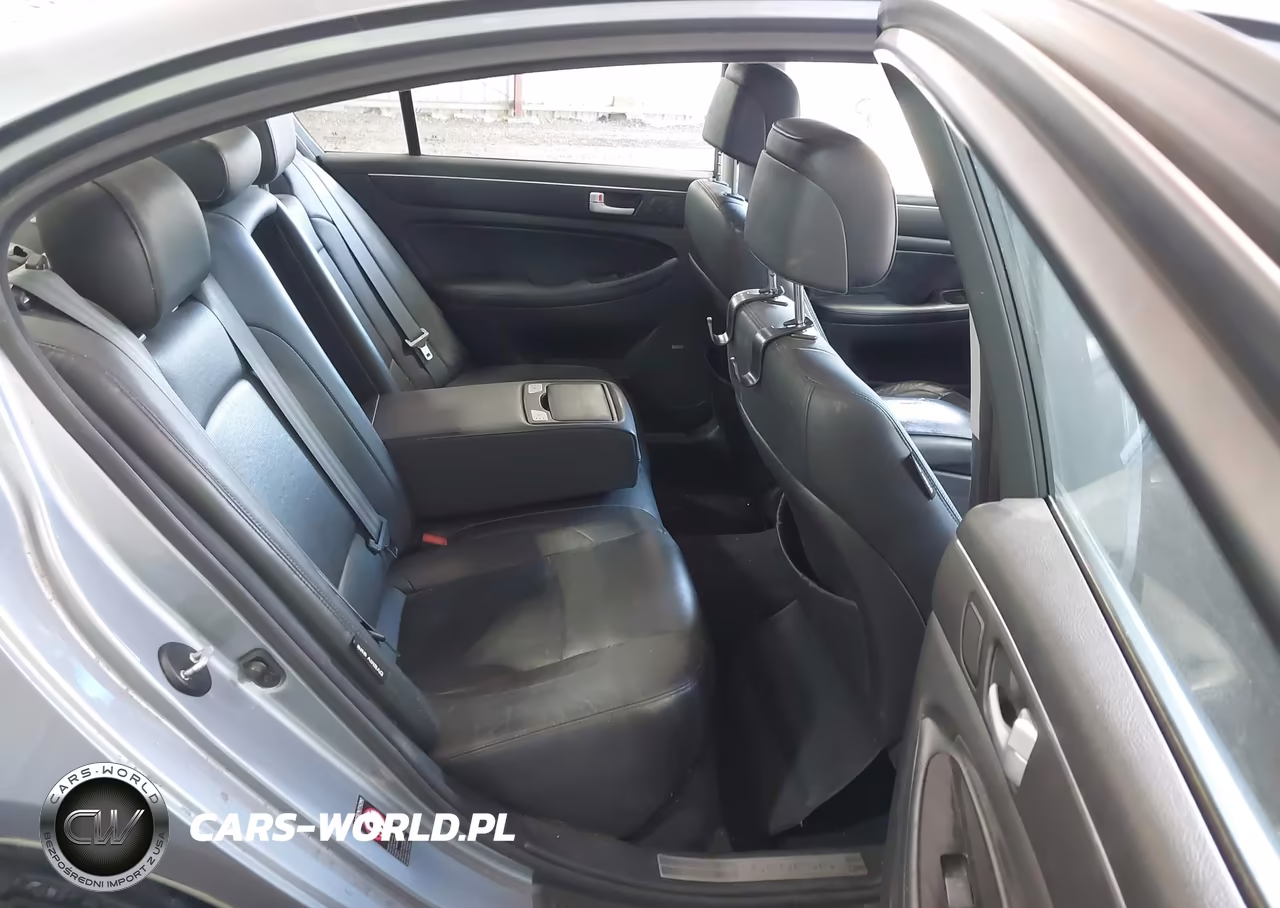 2014 Hyundai Genesis 3.8 VIN:KMHGC4DD8EU263696 - 8