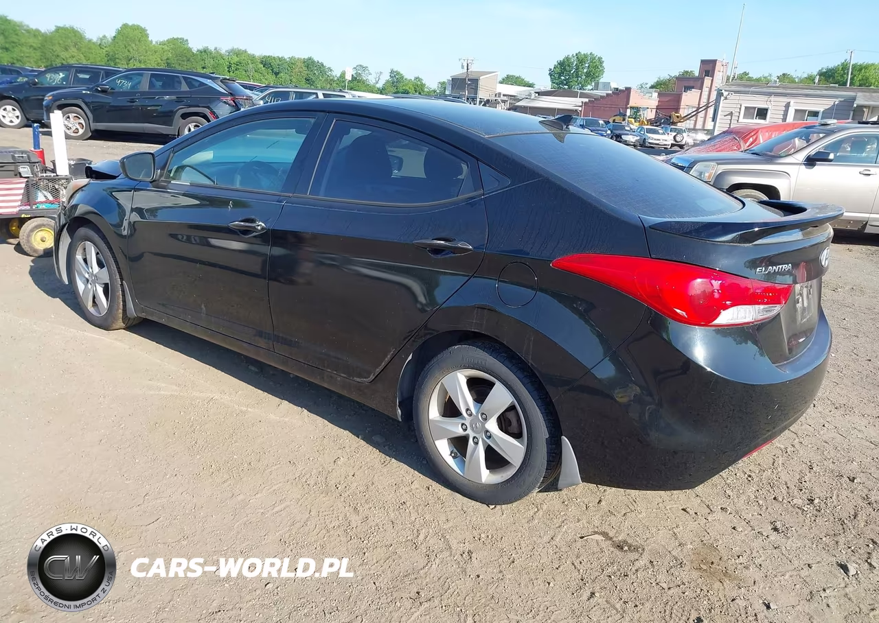 2013 Hyundai Elantra Gls VIN:5NPDH4AE1DH213317 - 3