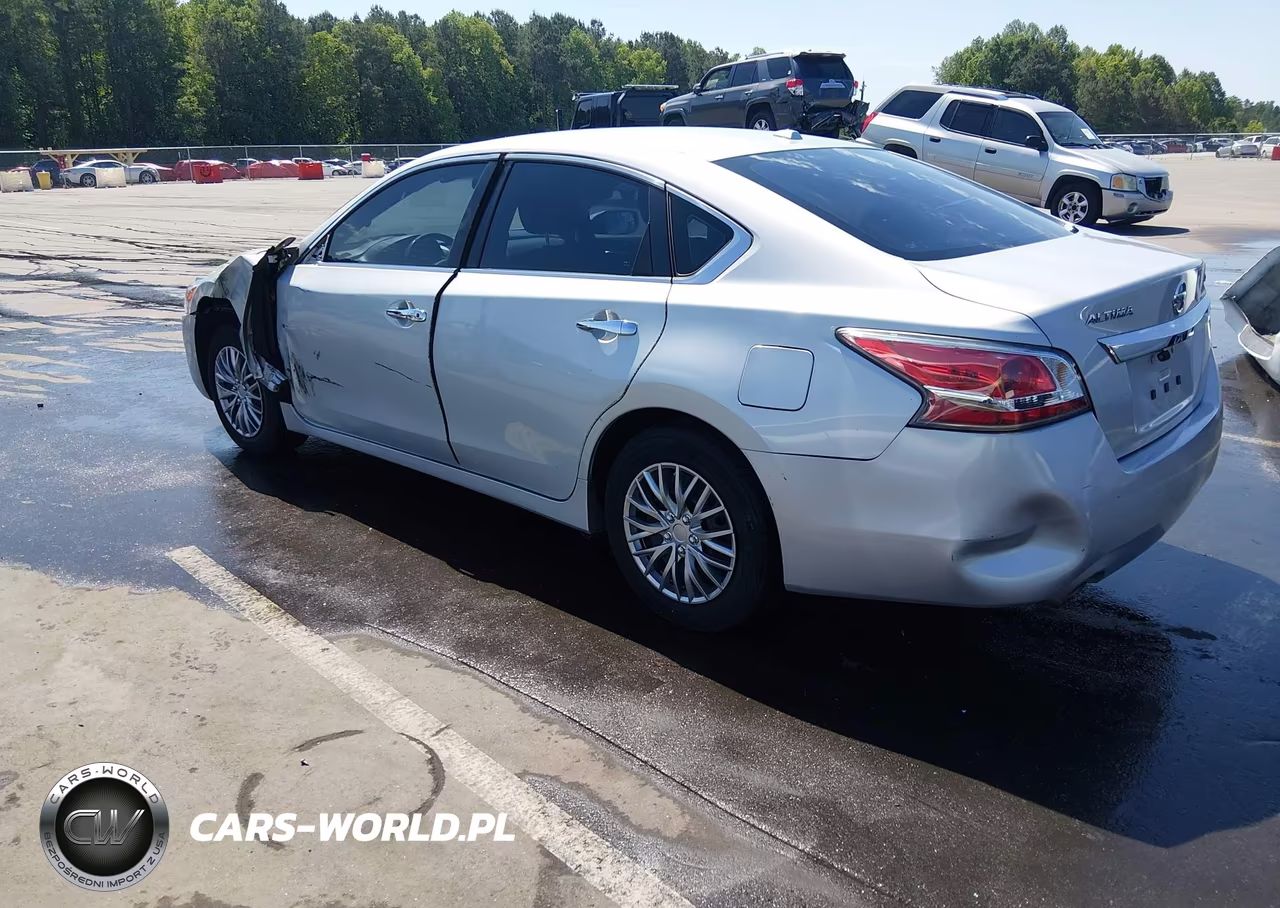 2015 Nissan Altima 2.5 S VIN:1N4AL3AP8FN907329 - 3