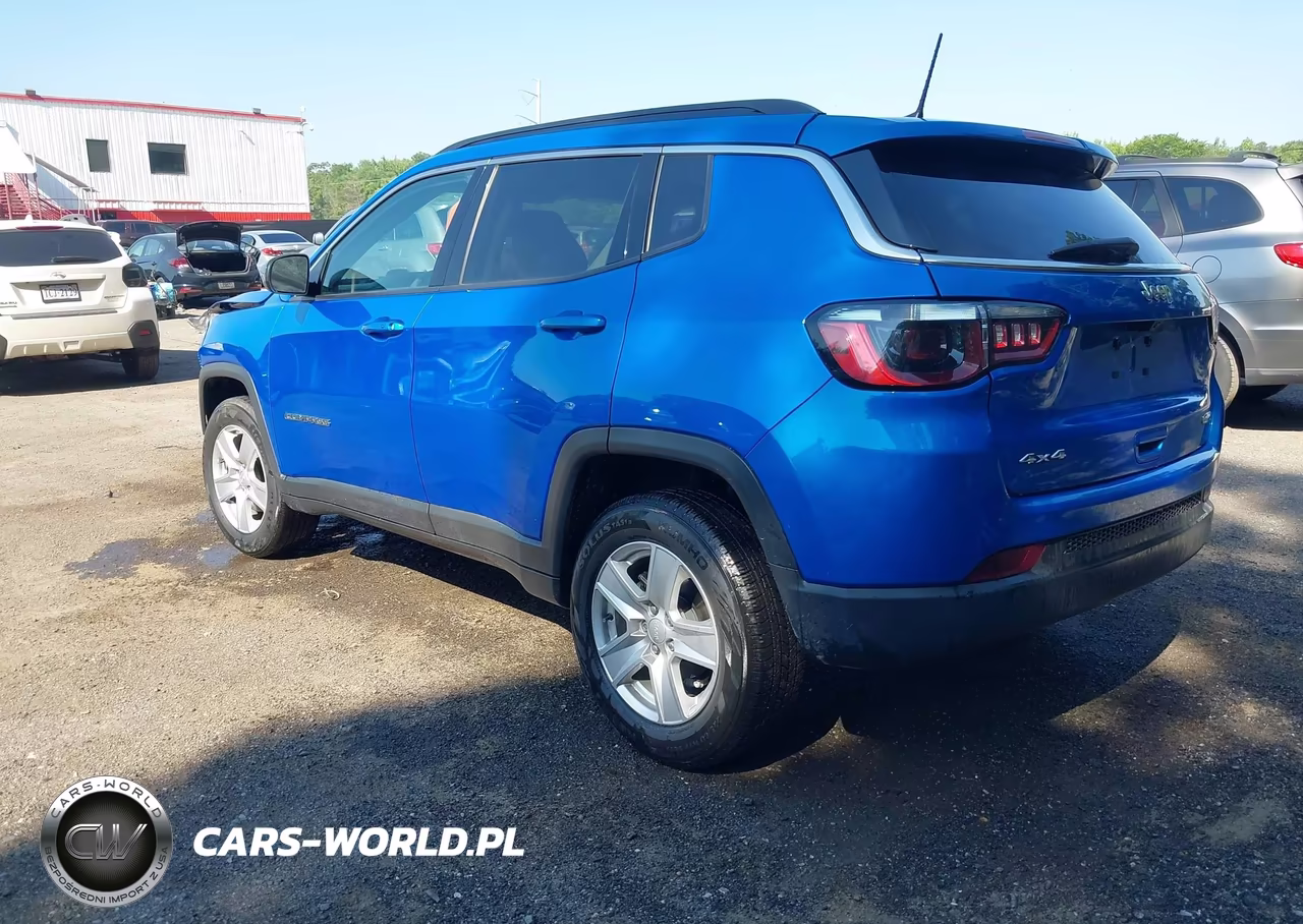 2022 Jeep Compass Latitude 4X4 VIN:3C4NJDBB4NT152107 - 3