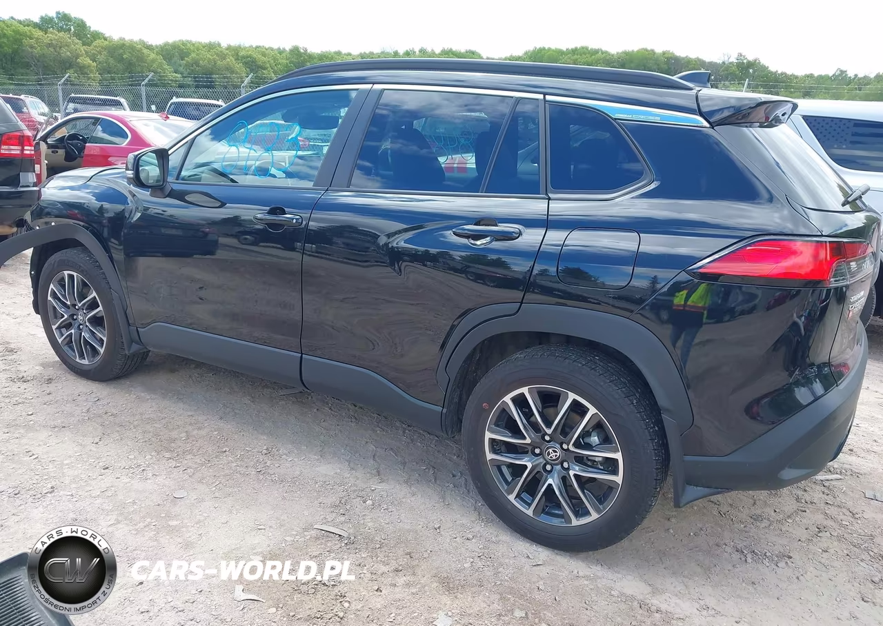 2026 Toyota Corolla Cross Xle VIN:7MUDAABG8TV149164 - 3
