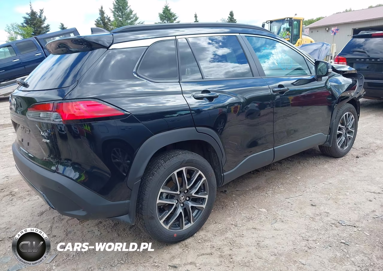 2026 Toyota Corolla Cross Xle VIN:7MUDAABG8TV149164 - 4