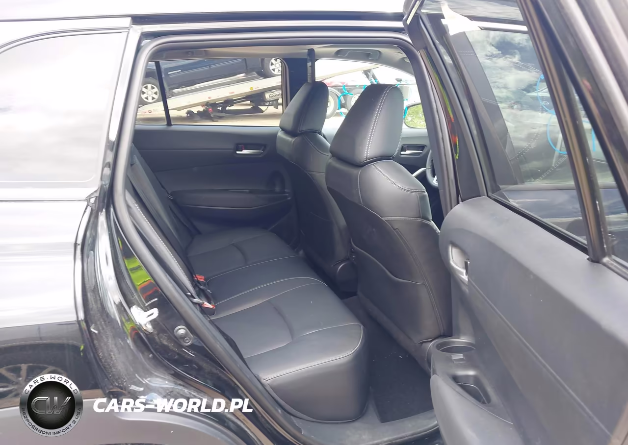 2026 Toyota Corolla Cross Xle VIN:7MUDAABG8TV149164 - 8
