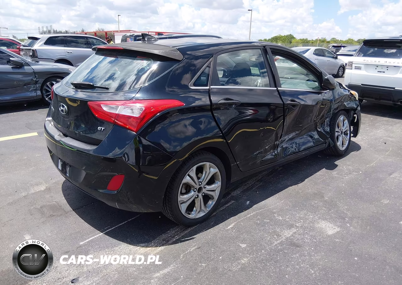 2013 Hyundai Elantra Gt VIN:KMHD35LE6DU081223 - 4