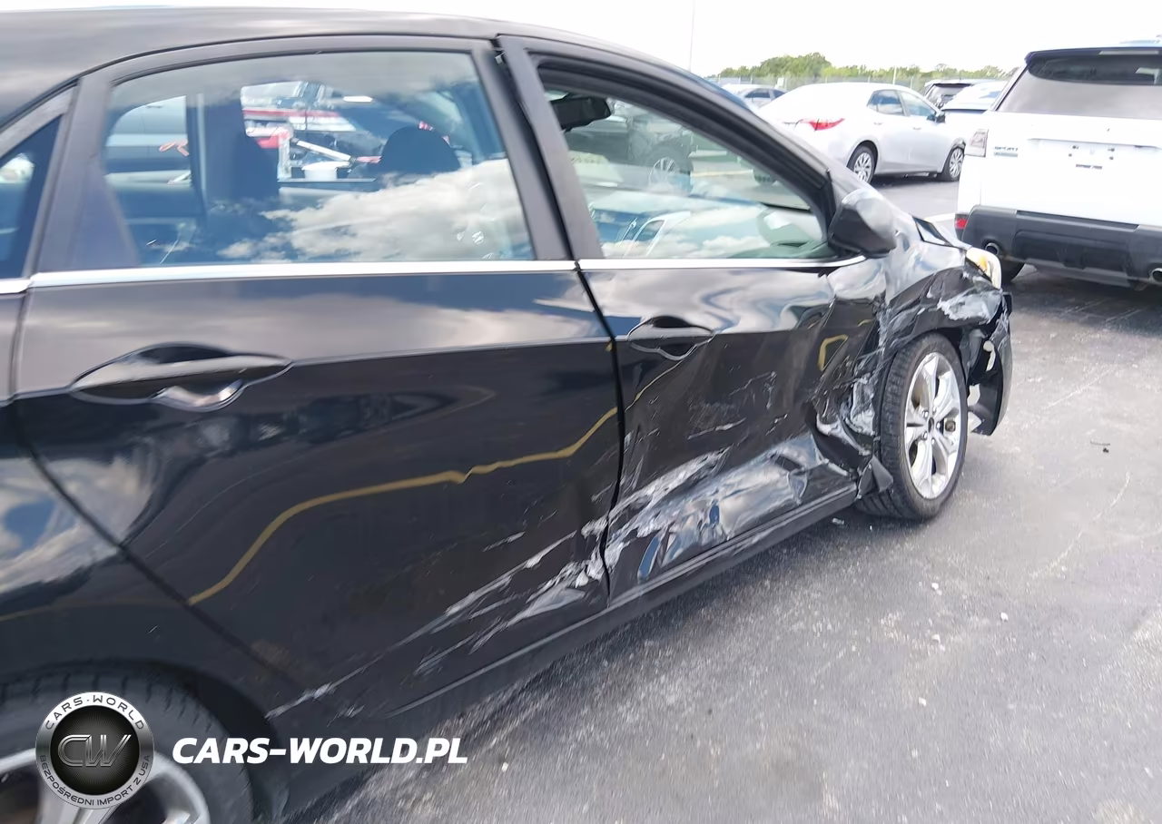 2013 Hyundai Elantra Gt VIN:KMHD35LE6DU081223 - 6