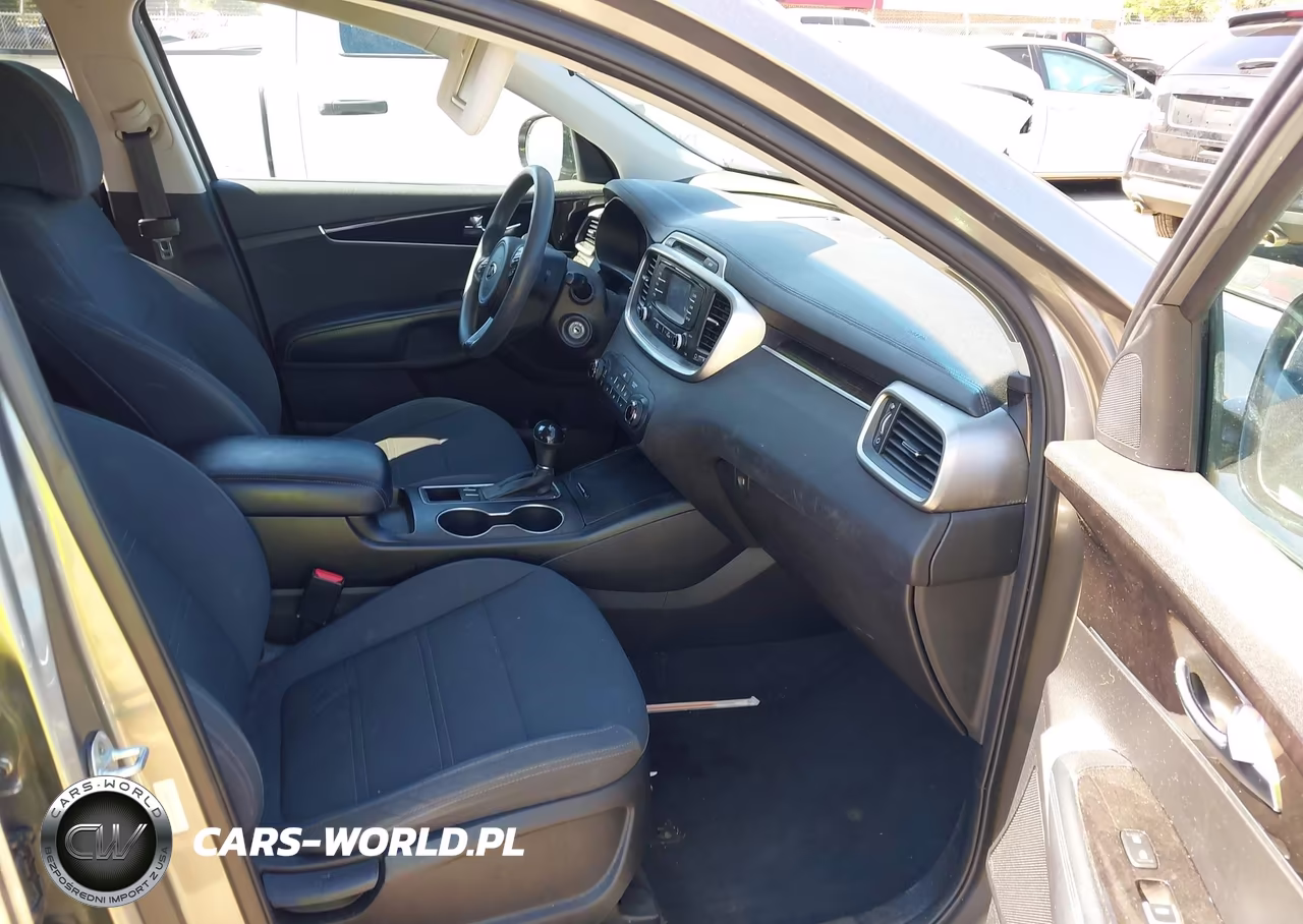 2017 Kia Sorento 2.4L Lx VIN:5XYPG4A31HG257930 - 5