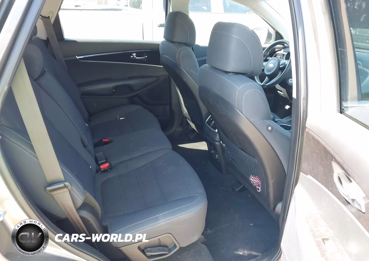 2017 Kia Sorento 2.4L Lx VIN:5XYPG4A31HG257930 - 8