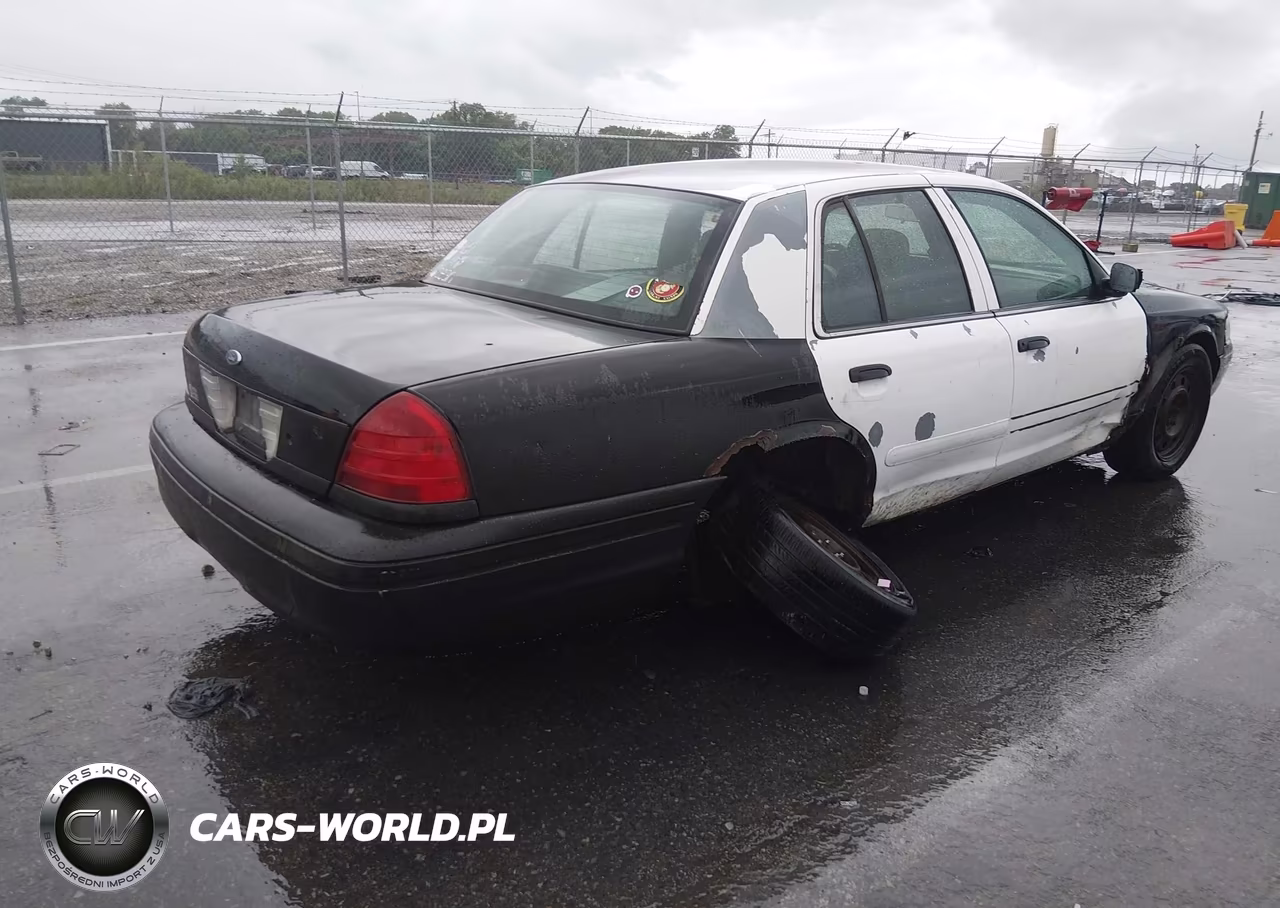 2007 Ford Crown Victoria Police-Police Interceptor VIN:2FAFP71W17X103818 - 4