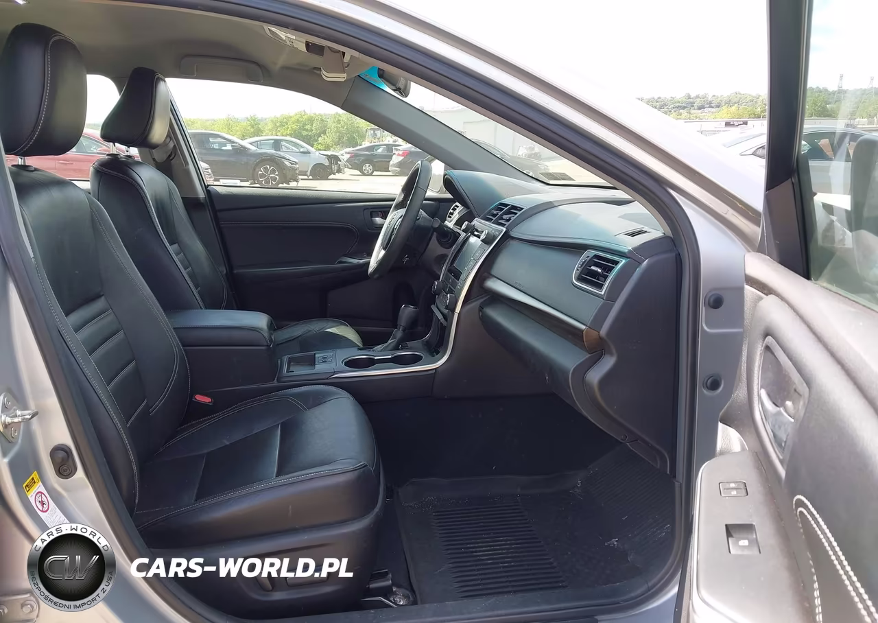 2016 Toyota Camry Xle VIN:4T4BF1FK5GR532547 - 5
