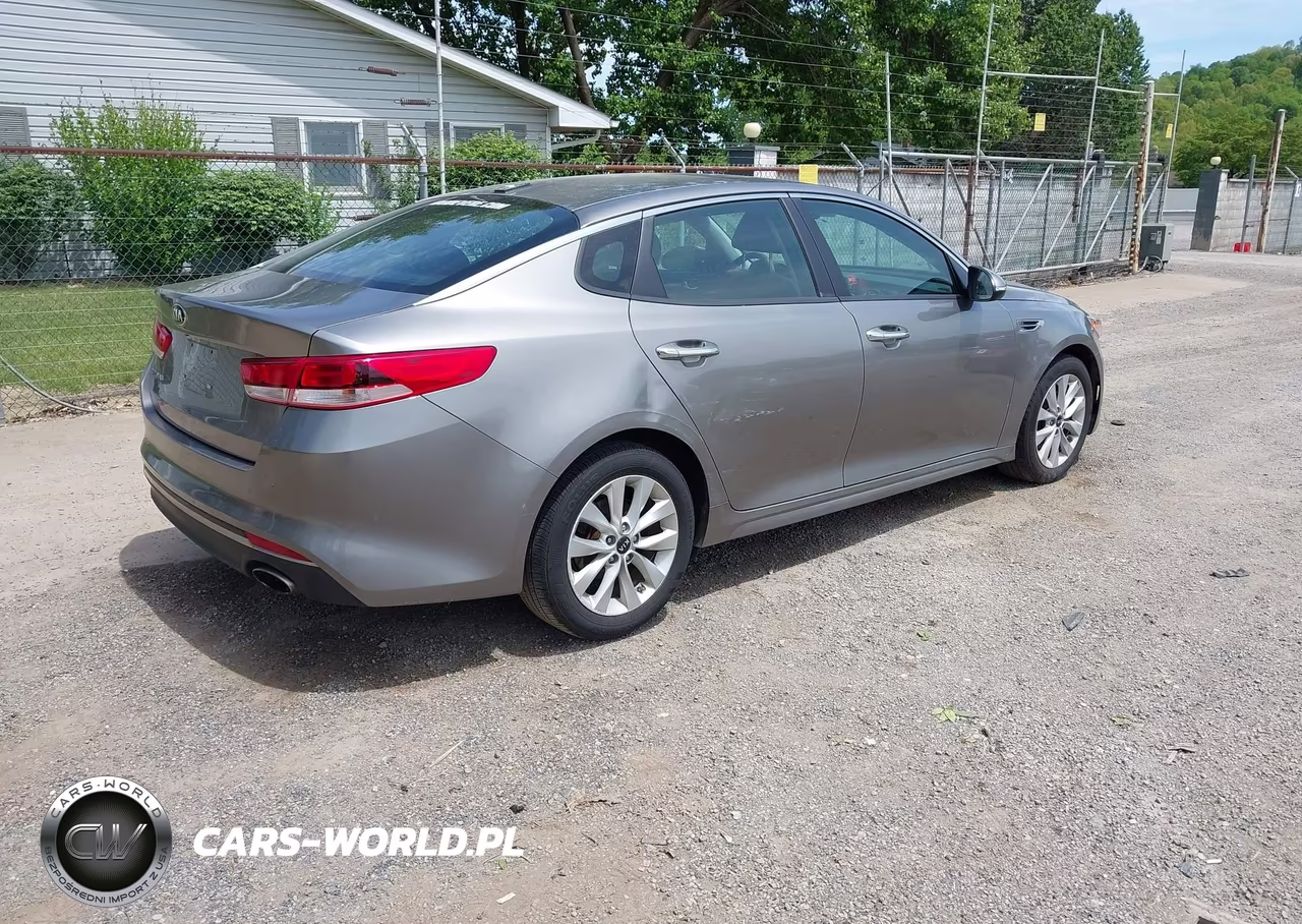 2017 Kia Optima Lx VIN:5XXGT4L36HG160767 - 4