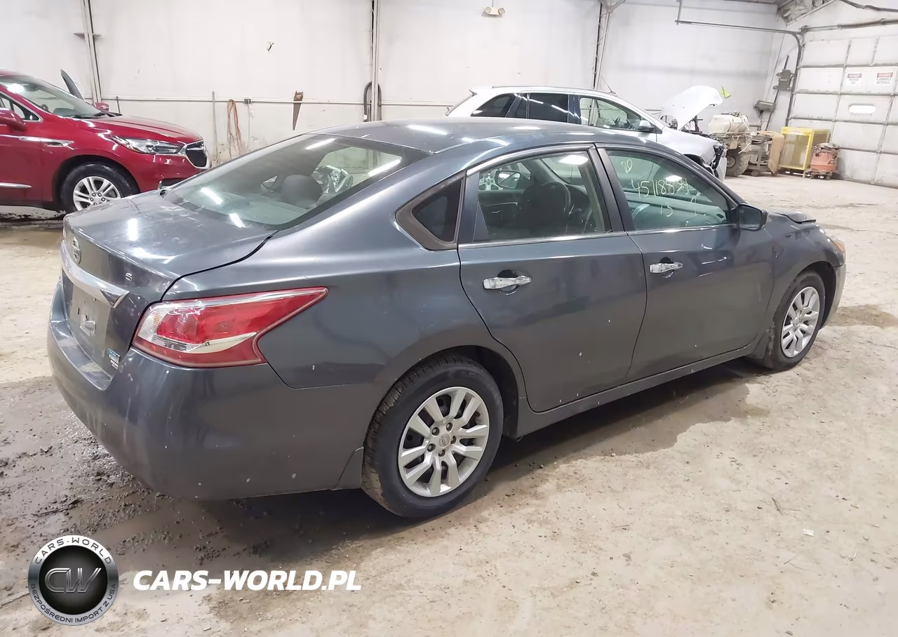 2013 Nissan Altima 2.5 S VIN:1N4AL3AP8DC921742 - 4