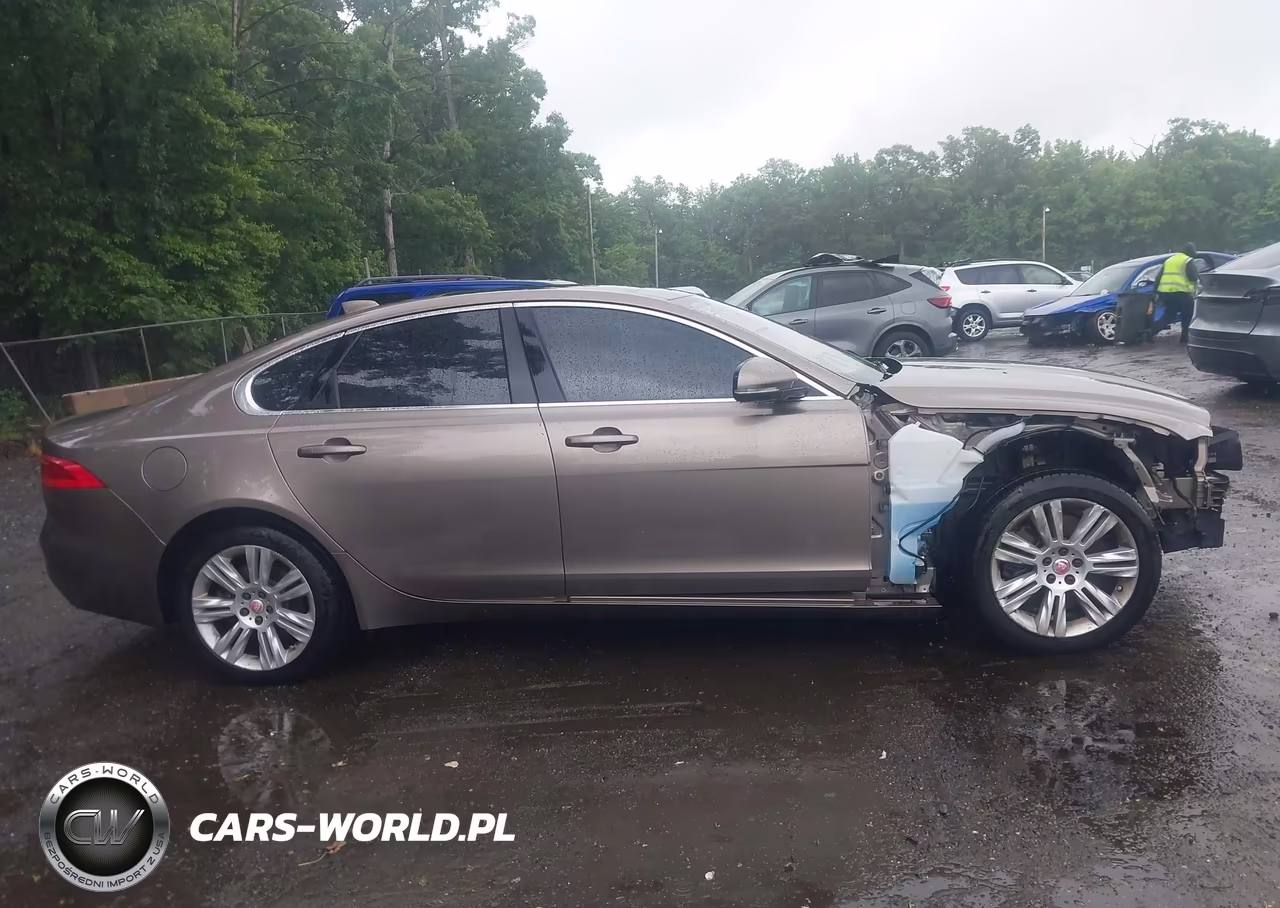 2016 Jaguar Xf 35T Premium VIN:SAJBJ4BV8GCY17507 - 13