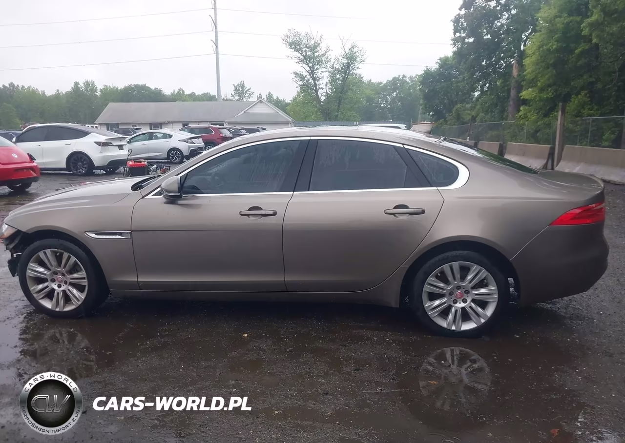 2016 Jaguar Xf 35T Premium VIN:SAJBJ4BV8GCY17507 - 14