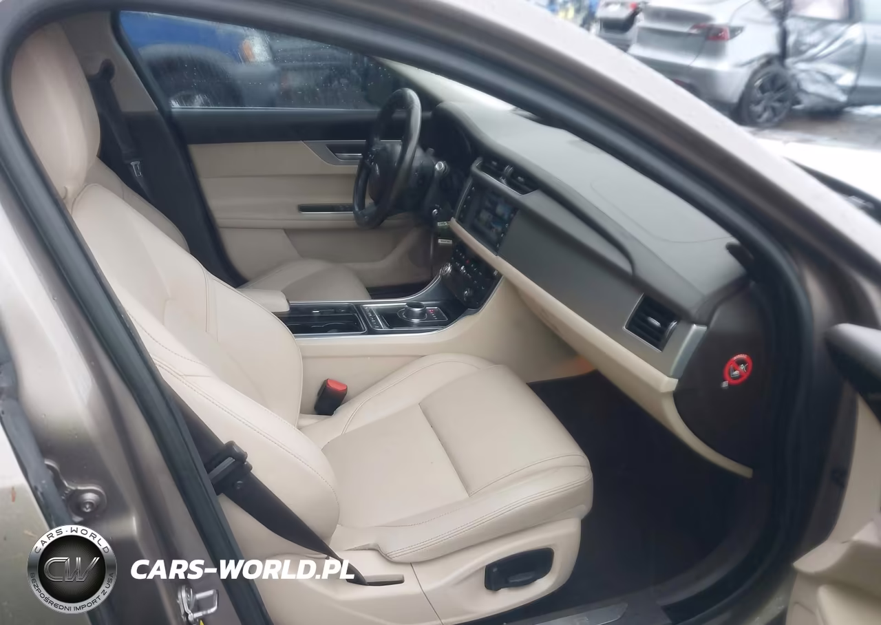 2016 Jaguar Xf 35T Premium VIN:SAJBJ4BV8GCY17507 - 5