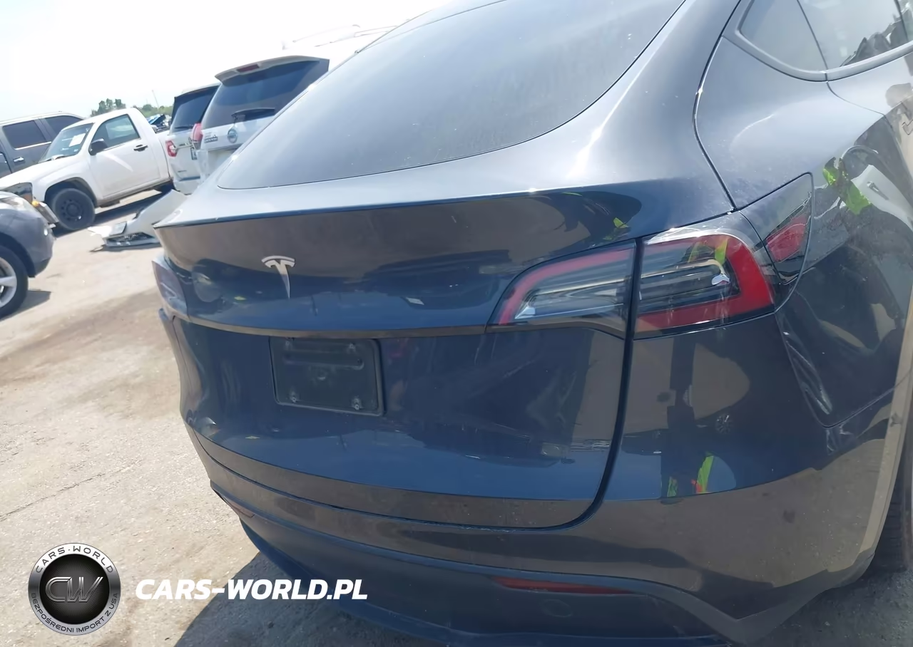 2025 Tesla Model Y Long Range Dual Motor Rear-Wheel Drive VIN:7SAYGDED5SA347359 - 15