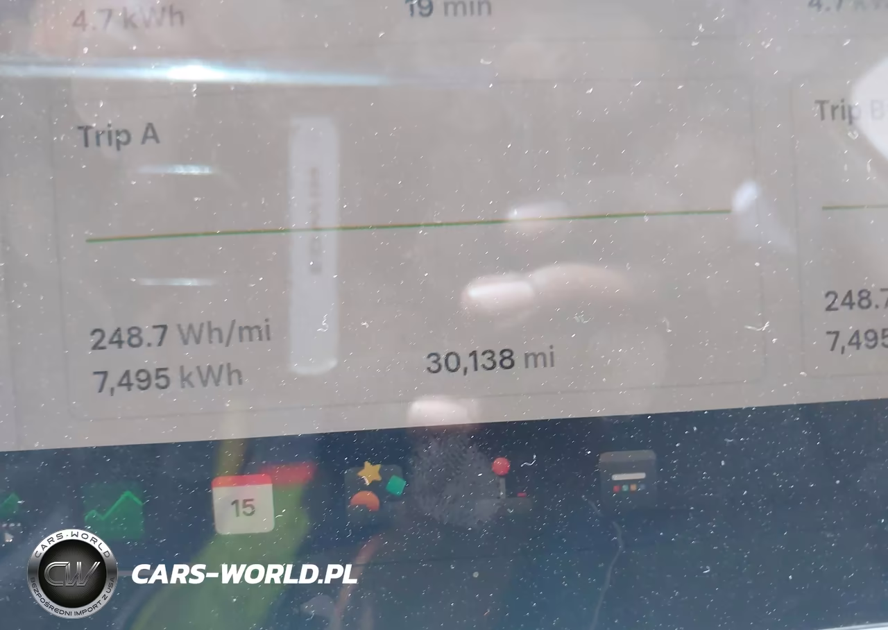 2025 Tesla Model Y Long Range Dual Motor Rear-Wheel Drive VIN:7SAYGDED5SA347359 - 7
