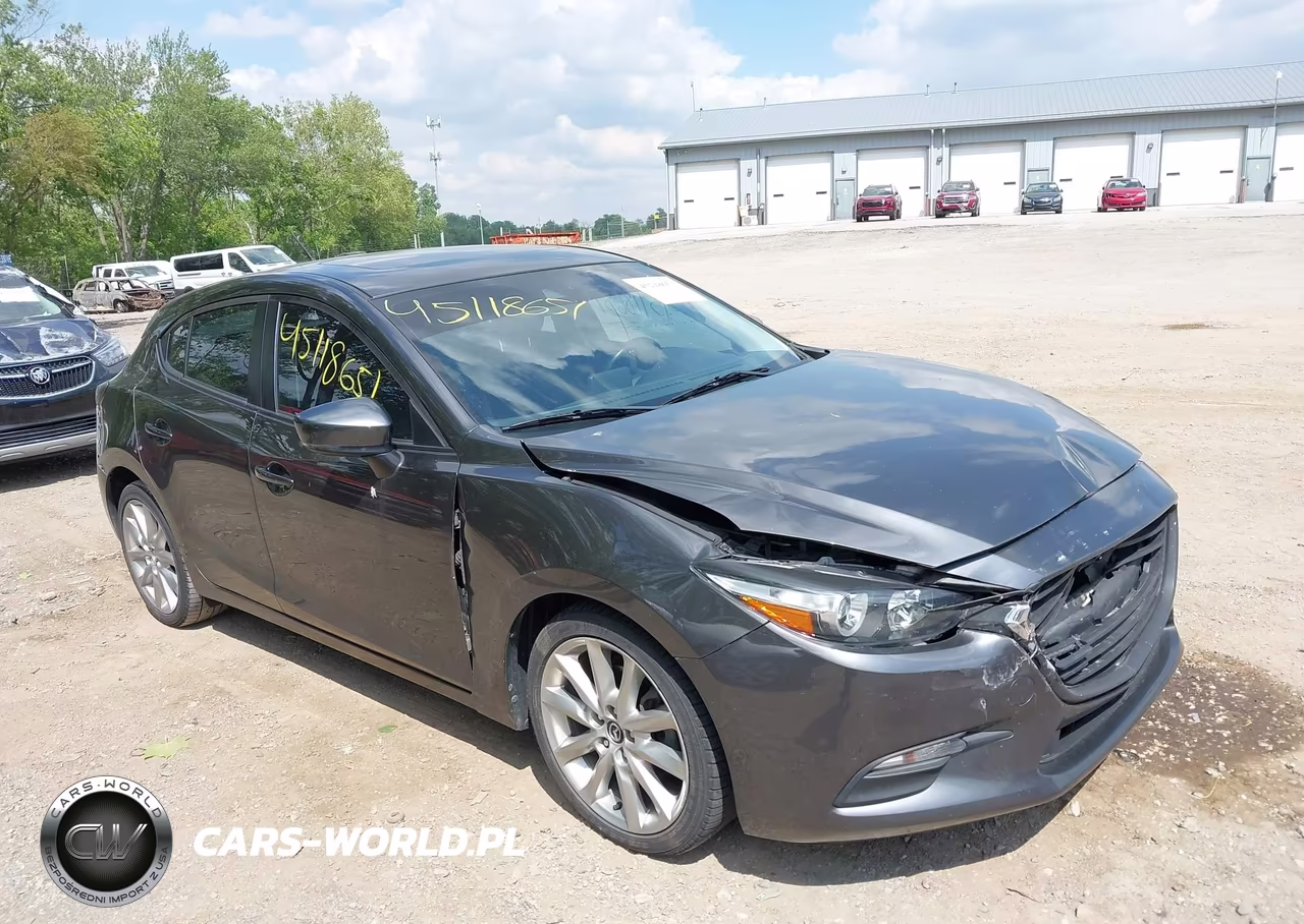 2017 Mazda Mazda3 Touring 2.5 – zdjęcie 1 z 16