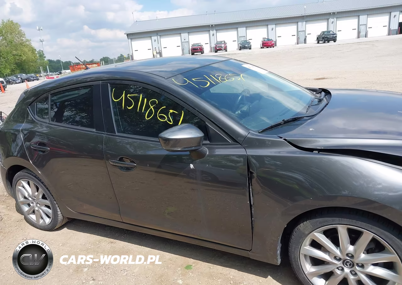 2017 Mazda Mazda3 Touring 2.5 VIN:JM1BN1L38H1126327 - 13