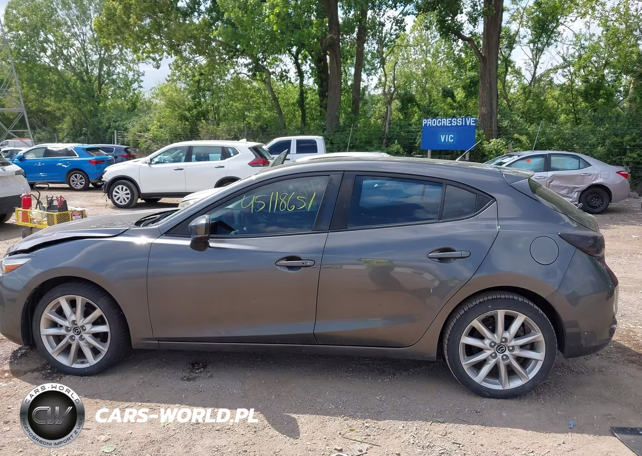 2017 Mazda Mazda3 Touring 2.5 VIN:JM1BN1L38H1126327 - 14