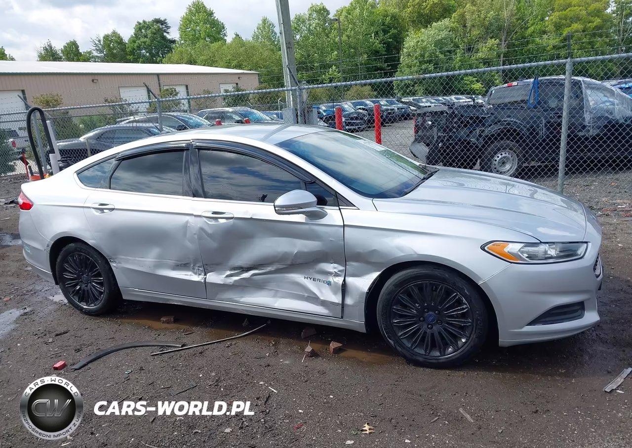 2016 Ford Fusion Hybrid Se VIN:3FA6P0LU2GR389017 - 13