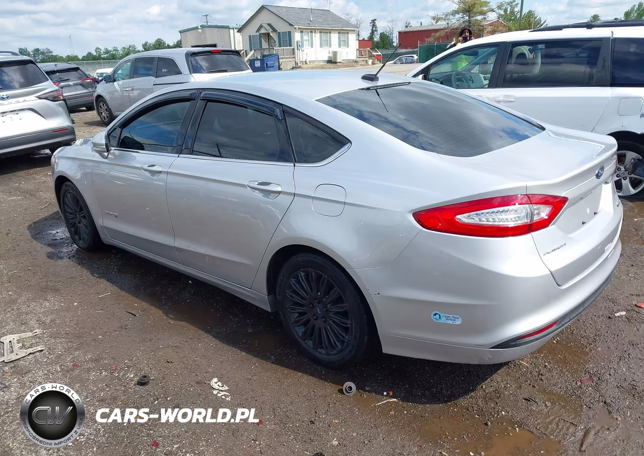 2016 Ford Fusion Hybrid Se VIN:3FA6P0LU2GR389017 - 3