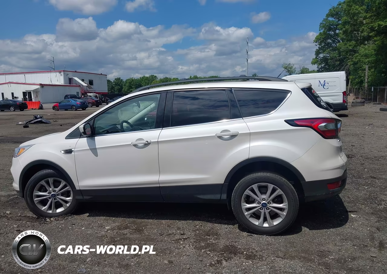 2018 Ford Escape Se VIN:1FMCU0GD9JUC55133 - 14