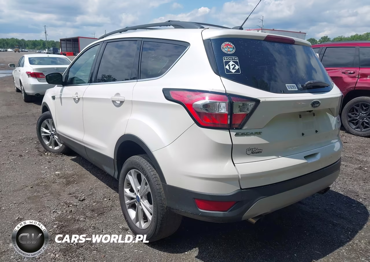 2018 Ford Escape Se VIN:1FMCU0GD9JUC55133 - 3