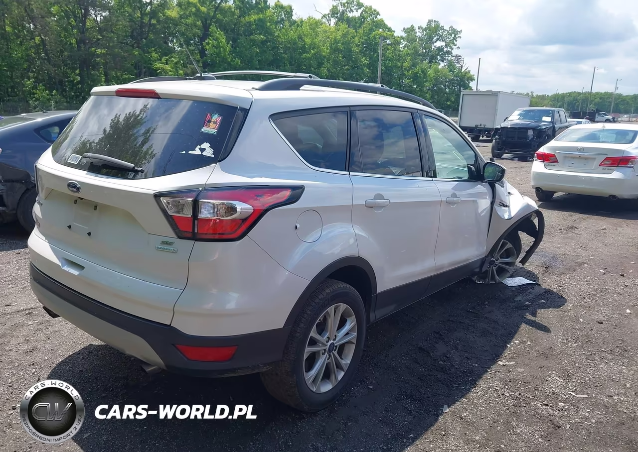 2018 Ford Escape Se VIN:1FMCU0GD9JUC55133 - 4