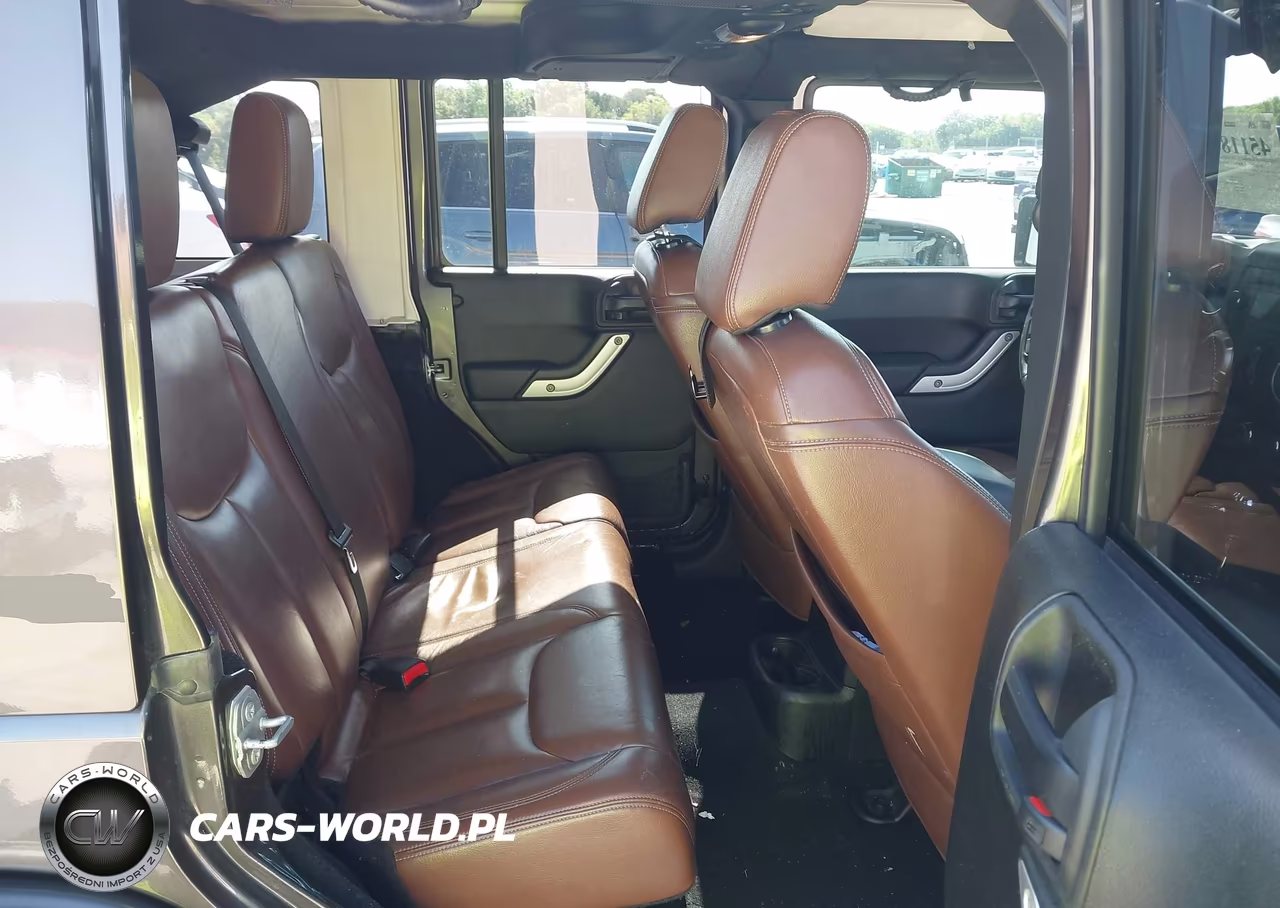 2017 Jeep Wrangler Unlimited Sahara 4X4 VIN:1C4BJWEG3HL531458 - 8