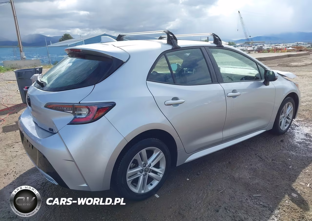 2021 Toyota Corolla Se VIN:JTND4MBE2M3109596 - 4