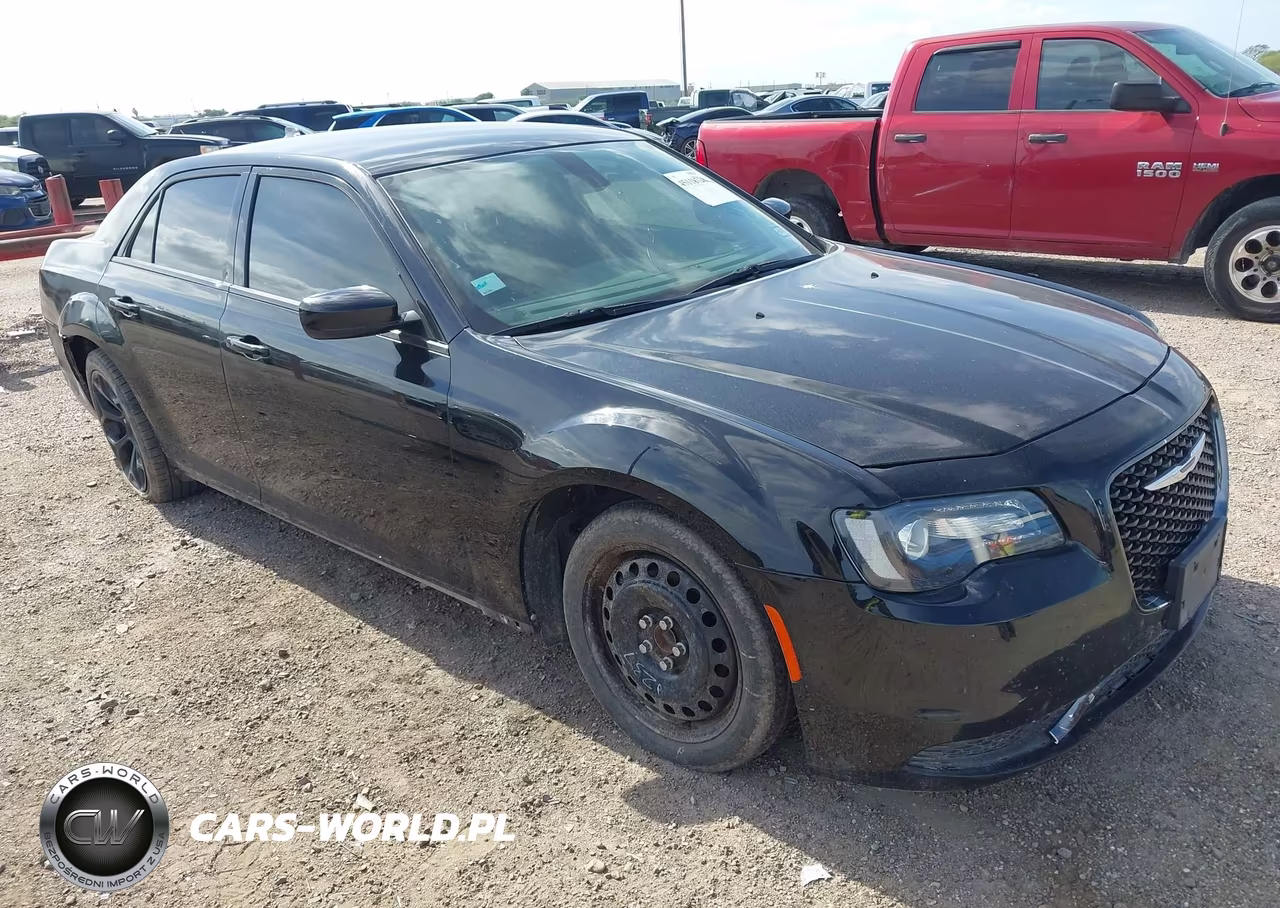 2020 Chrysler 300 Touring – zdjęcie 1 z 22