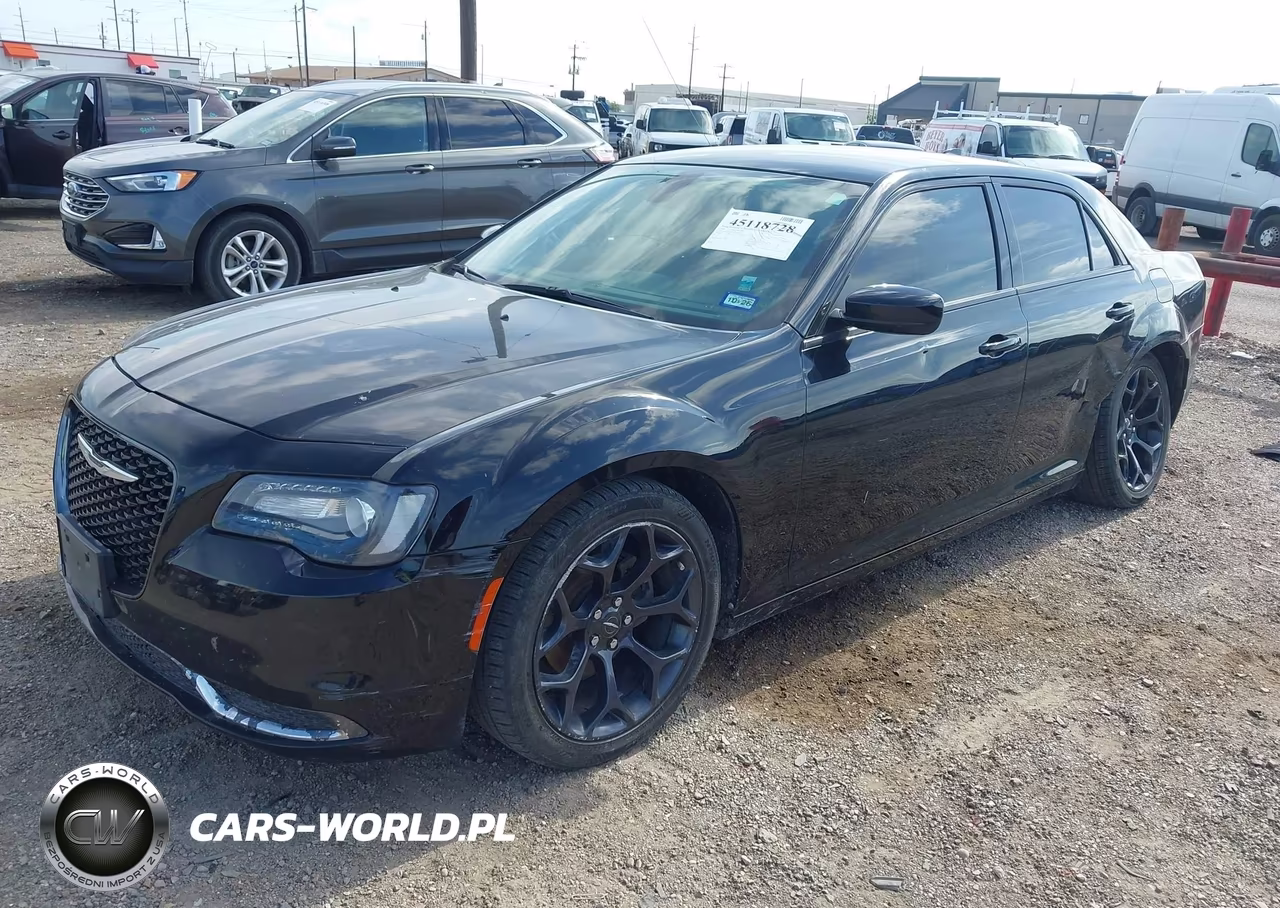 2020 Chrysler 300 Touring VIN:2C3CCAAGXLH158856 - 2