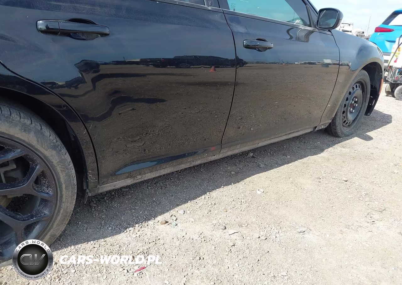 2020 Chrysler 300 Touring VIN:2C3CCAAGXLH158856 - 21