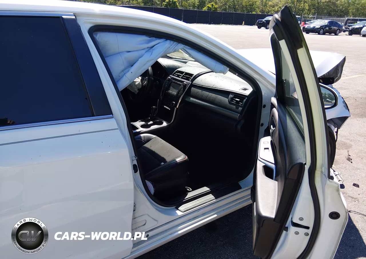 2017 Toyota Camry Se VIN:4T1BF1FK0HU754070 - 5