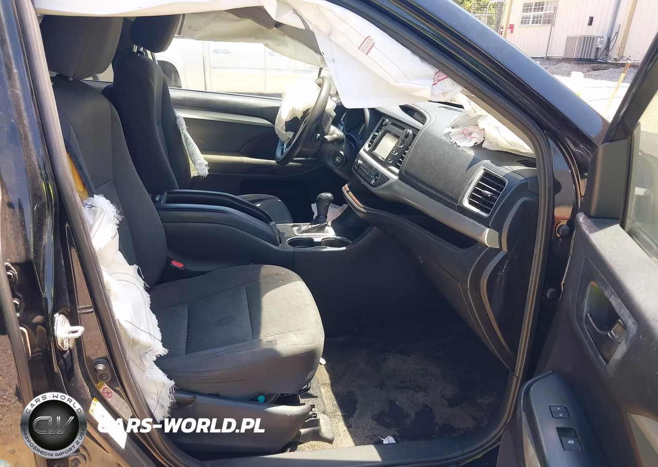 2019 Toyota Highlander Le VIN:5TDZARFH9KS054239 - 5