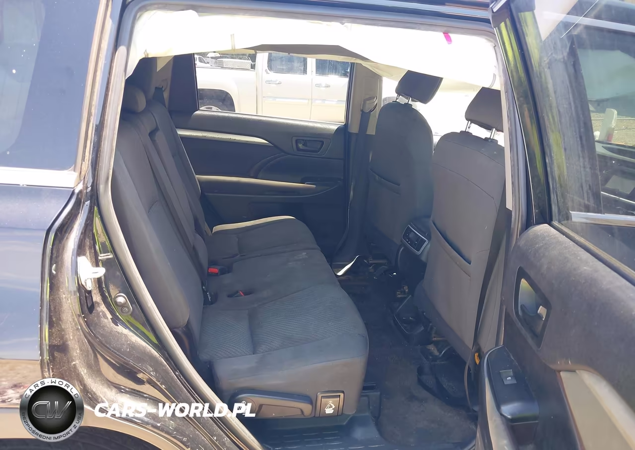 2019 Toyota Highlander Le VIN:5TDZARFH9KS054239 - 8