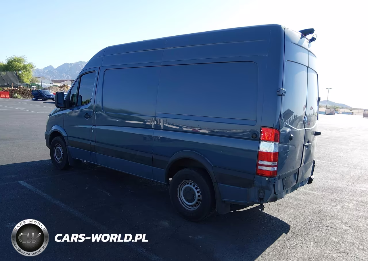 2018 Mercedes-Benz Sprinter 2500 Standard Roof V6 VIN:WD3PE7CD5JP623849 - 3