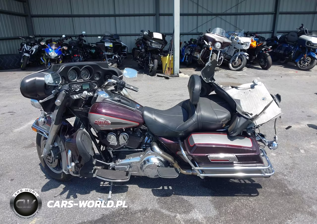 2007 Harley-Davidson Flhtcui VIN:1HD1FC4147Y722685 - 13