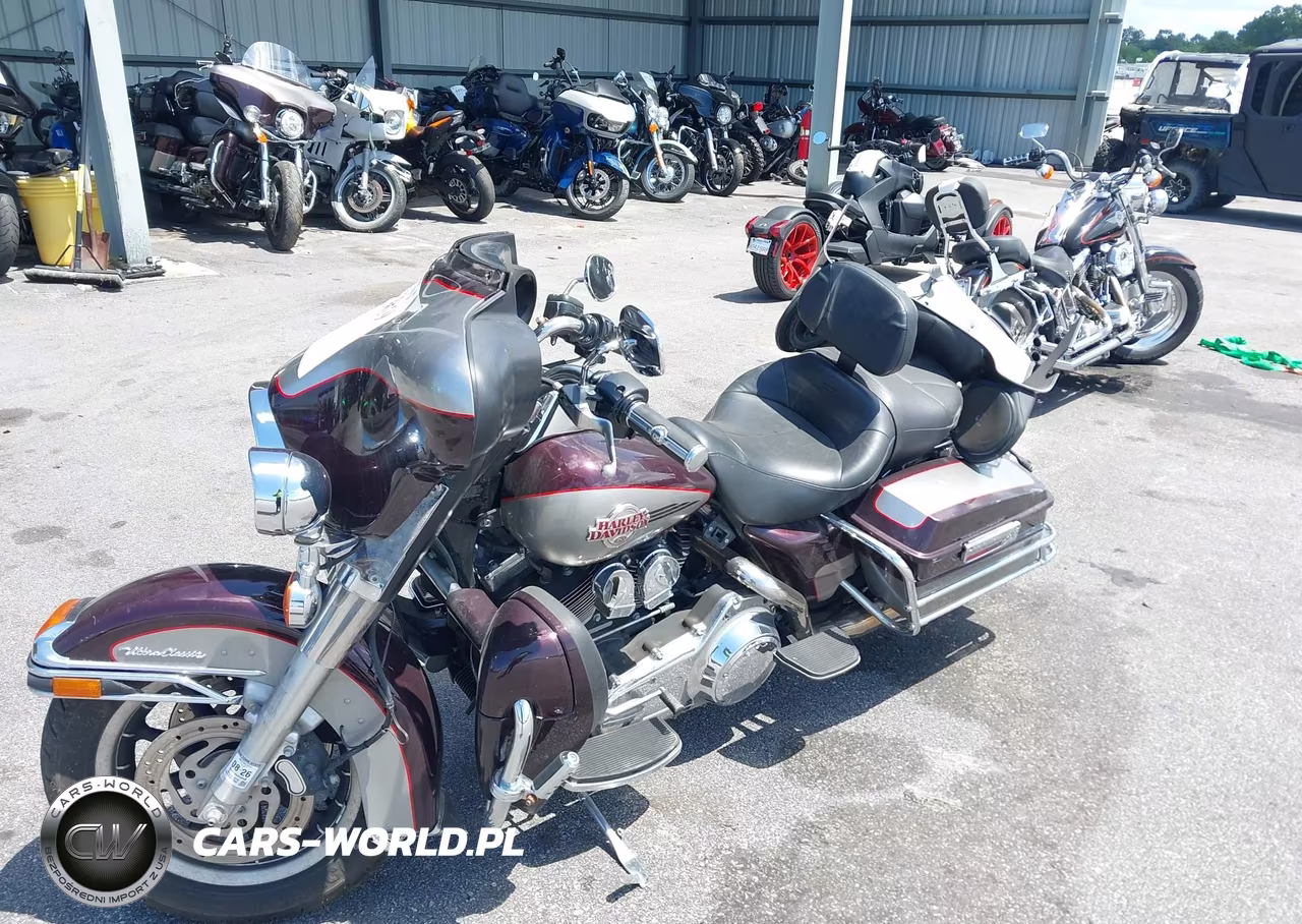 2007 Harley-Davidson Flhtcui VIN:1HD1FC4147Y722685 - 2