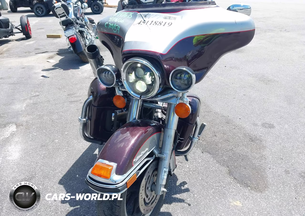 2007 Harley-Davidson Flhtcui VIN:1HD1FC4147Y722685 - 5