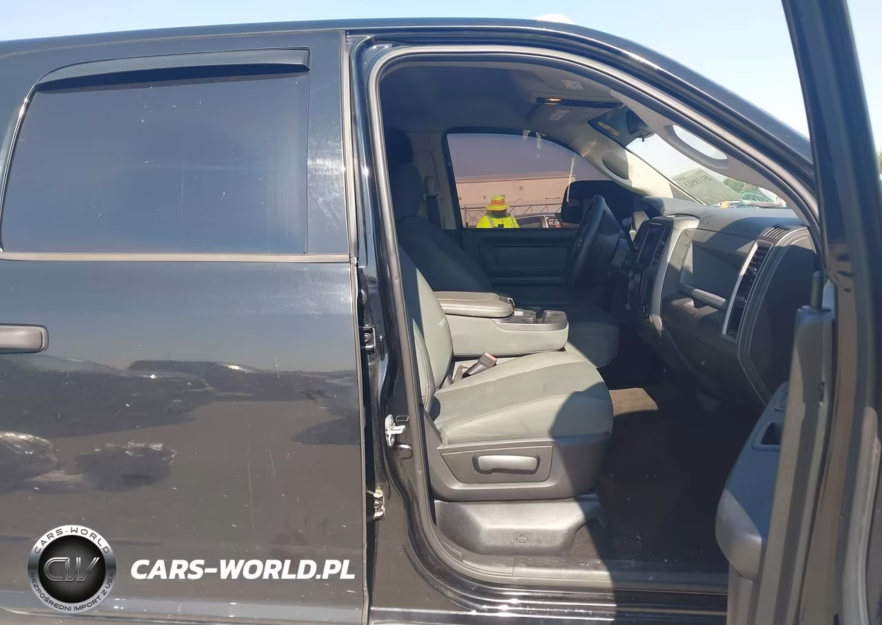 2015 Ram 3500 Tradesman VIN:3C63RPGL3FG589990 - 17